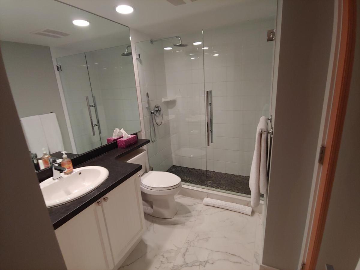 Tyndalstone Lodge 3 Bedroom In The Heart Of Village North Whistler Eksteriør bilde