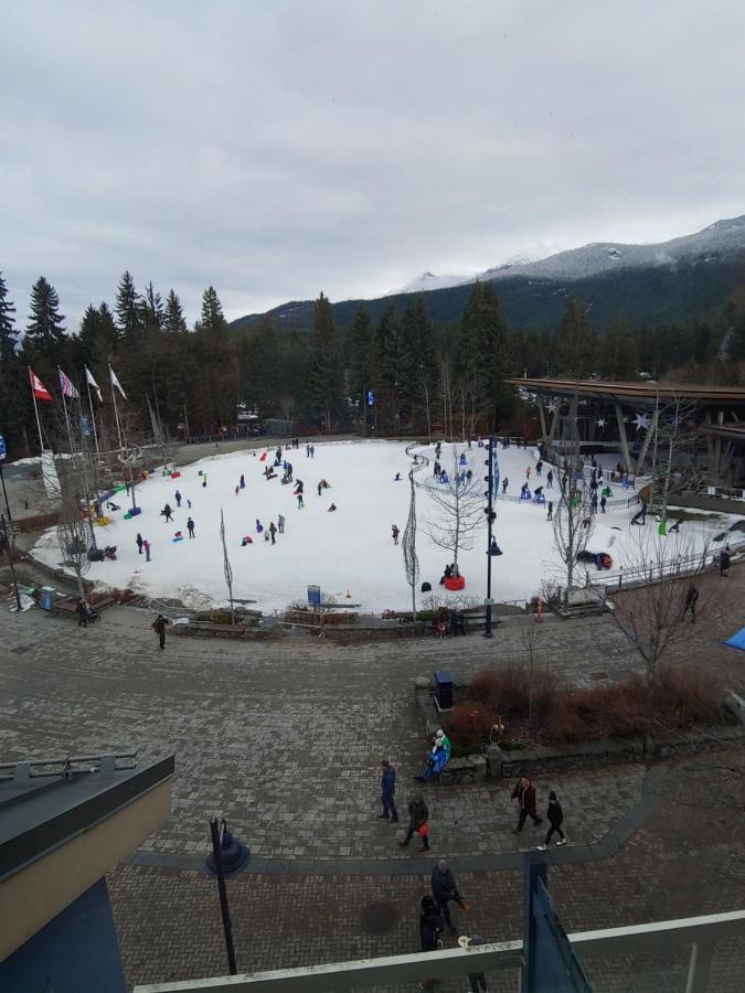 Tyndalstone Lodge 3 Bedroom In The Heart Of Village North Whistler Eksteriør bilde